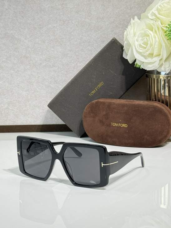 Picture of Tom Ford Sunglasses _SKUfw77817183fw